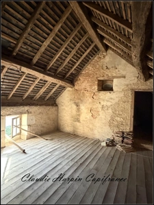 House for sale, 5 rooms, Mazières-en-Gâtine (79). Village house to renovate, plot approximately 323 m² / 2 possible dwellings