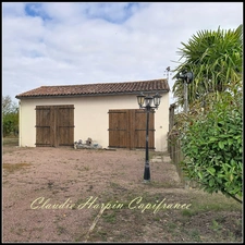Maison à vendre 8 pièces CHICHE (79) 6 chambres - terrain 6195 M²