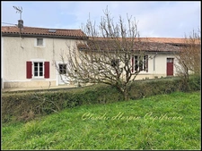 Maison à vendre 3 pièces VOUHE (79) environ 67 m² habitable, grandes dépendances - terrain 1147 m²