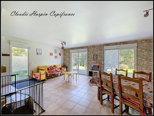Maison à vendre 5 pièces SAINT PARDOUX SOUTIERS (79) Plain - pied d'environ 110 m² hab : 3 ch - terrain de 1493 m² - garage