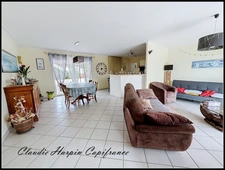 Maison à vendre 5 pièces  (79200) PLAIN PIED sur parcelle d'environ 600 m² - 3 ch - grande pièce de vie, garage ...