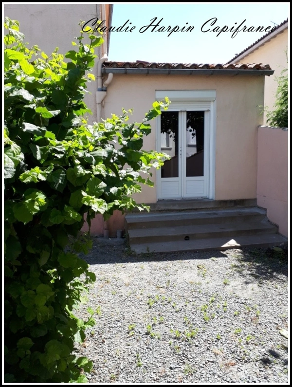 Appartement à vendre 2 pièces PARTHENAY (79) - 1 ch - 25.82 m² habitable + cave