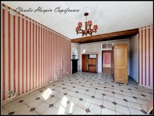 House for sale in PARTHENAY (79) - 6 rooms - 4 bedrooms - plot of approximately 250 m² - close to the town center