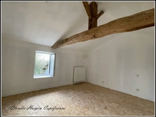 Dpt (79), for sale CLAVE: P6 house of 133.19 m² - 4 bedrooms - outbuildings - Land of 17 hectares, drilling