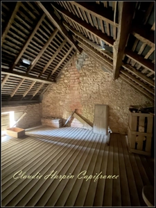 House for sale, 5 rooms, Mazières-en-Gâtine (79). Village house to renovate, plot approximately 323 m² / 2 possible dwellings