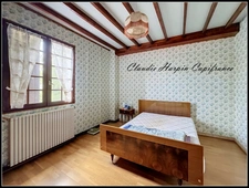 Maison à vendre 6 pièces  (79) LA FOYE MONJAULT 4 chambres terrain environ 2360 m²