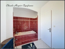 Maison à vendre 8 pièces  (79) CHATILLON-SUR-THOUET - 219 m² hab 4 à 6 ch - terrain environ 2500 m²