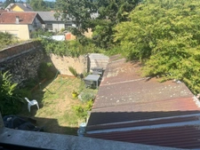 A vendre Maison de ville au coeur de BAGNERES DE BIGORRE avec un jardin  ()