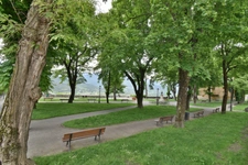 À vendre – Grand T2 avec jardin arboré – proche jardin des Véchers, Embrun dep 05