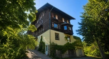 Propriété de 828m² sur 9045m² de terrain - Chorges
