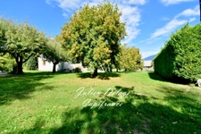 Crots – Maison à terminer avec deux appartements indépendants sur 2 821 m² de terrain