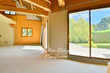 Crots – Maison à terminer avec deux appartements indépendants sur 2 821 m² de terrain