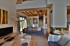 Rare à la vente, chalet d’architecte ouvert sur lac et montagnes sur Puy-Saint-Eusèbe (05)