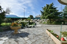 Joli appartement avec cour privative sur EMBRUN proche du centre ville (05)