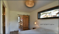 Rare à la vente, chalet d’architecte ouvert sur lac et montagnes sur Puy-Saint-Eusèbe (05)