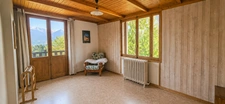 Propriété de 828m² sur 9045m² de terrain - Chorges