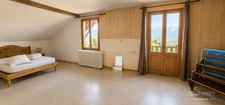 Propriété de 828m² sur 9045m² de terrain - Chorges