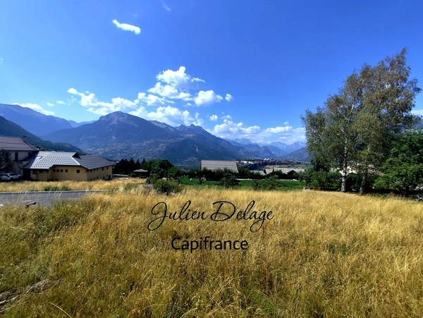 Terrain à bâtir de 472 m² avec vue sur les montagnes – Risoul