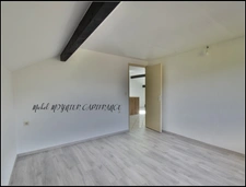 ✨ T3 dernier étage à Guillestre – vue montagne, 2 parkings, potentiel 80 m² au sol 🏔️☀️