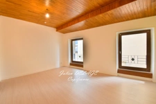 AUTHENTIQUE MAISON DE VILLAGE AU CŒUR D'EMBRUN – 2 CHAMBRES – CAVE & COMBLES