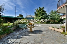 Joli appartement avec cour privative sur EMBRUN proche du centre ville (05)