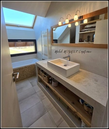 Rare à la vente, chalet d’architecte ouvert sur lac et montagnes sur Puy-Saint-Eusèbe (05)