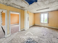 IMPHY (58) - Duplex 75 m² à rénover - Accès privatif, garage et cour 