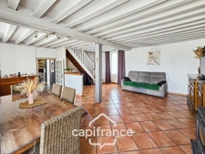 Ancien corps de ferme 148 m² avec grange et dépendances – Terrain 2 900 m² – PERROY (58)