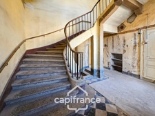 LORMES (Morvan) – Ancien hôtel particulier du XVIIIᵉ siècle – 780 m² de caractère à restaurer