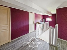 Ancien corps de ferme 148 m² avec grange et dépendances – Terrain 2 900 m² – PERROY (58)