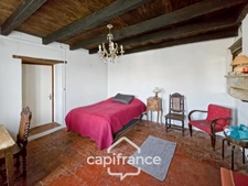 Maison de campagne à Nolay (58) avec dépendance en pierre et 7 397 m² de terrain