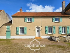 Ancien corps de ferme 148 m² avec grange et dépendances – Terrain 2 900 m² – PERROY (58)