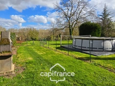 Ancien corps de ferme 148 m² avec grange et dépendances – Terrain 2 900 m² – PERROY (58)