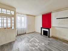 Maison de ville 64 m² – La Charité-sur-Loire (58) – Centre historique – Fort potentiel 