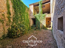 LORMES (Morvan) – Ancien hôtel particulier du XVIIIᵉ siècle – 780 m² de caractère à restaurer