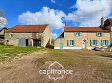 Ancien corps de ferme 148 m² avec grange et dépendances – Terrain 2 900 m² – PERROY (58)