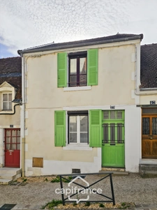 Maison de ville 64 m² – La Charité-sur-Loire (58) – Centre historique – Fort potentiel 