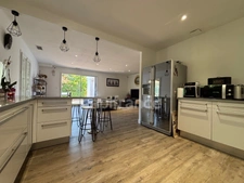 LE CRÈS (34), FOR SALE: 5-room villa of 160 m², single-storey, 500 m² plot, quiet area, close to tram and all amenities