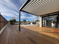 LUNEL (34), SOLD FURNISHED, CONTEMPORARY 4-BEDROOM VILLA, HIGH-END AMENITIES, SWIMMING POOL, QUIET AREA