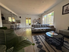 LE CRÈS (34), FOR SALE: 5-room villa of 160 m², single-storey, 500 m² plot, quiet area, close to tram and all amenities