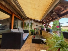 GIGEAN(34), À VENDRE MAISON DE VILLAGE RÉNOVÉE P4, SURFACE TOTALE 126 m2, TERRASSE 10 m2, GARAGE 26 m2, CENTRE VILLE