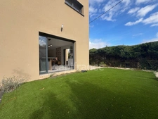 HERAULT (34), À VENDRE MAISON CONTEMPORAINE P4 DE 85 m2, TERRAIN 200 m2, GARAGE, SECTEUR CALME
