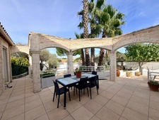 SAINT-BRÈS(34), À VENDRE MAISON PLAIN-PIED P5, SURFACE TOTALE 152 m2, 4 FACES, TERRAIN 931 m2, GARAGE 60 m2, PISCINE
