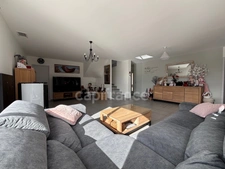 POUSSAN (34), FOR SALE 4-SIDED HOUSE, 6 ROOMS, SURFACE AREA 140 m², LAND 922 m², SWIMMING POOL, GARAGE, UNOBSTRUCTED VIEW, QUIET AREA.