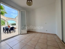 SAINT-BRÈS(34), À VENDRE MAISON PLAIN-PIED P5, SURFACE TOTALE 152 m2, 4 FACES, TERRAIN 931 m2, GARAGE 60 m2, PISCINE