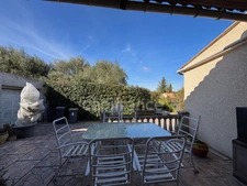 GIGEAN(34), À VENDRE MAISON PLAIN-PIED P5, SURFACE TOTALE 167 m2, TERRAIN 767 m2, T2 INDÉPENDANT, PISCINE, GARAGE
