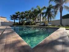 GRAU D'AGDE (34) FOR SALE CONTEMPORARY VILLA P6, HIGH-END SERVICES, NEAR THE SEA, QUIET AREA