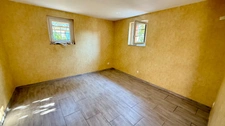 Tarbes .Maison six pièces sur deux niveaux divisible en deux appartements.