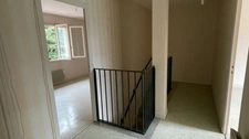 Tarbes centre ville proche commerces ,maison de ville 120M2 habitables, avec 4 chambres, Garage, terrain sans vis à vis