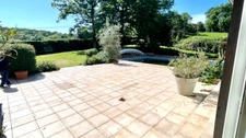 15 minutes from Tarbes, traditional house on beautiful wooded grounds.